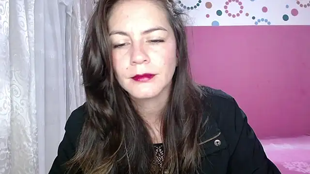 Snapshot of Hanny_24 chatting on May 5, 9:28 am Hanny 24 online show from May 5, 9:28 am