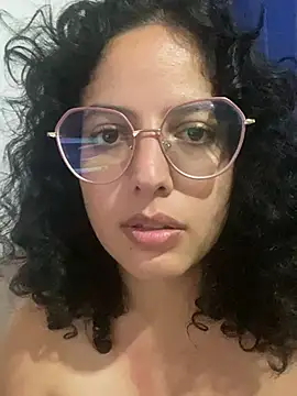 Snapshot of babyluna939 chatting on March 8, 7:27 am babyluna939 online show from March 8, 7:27 am