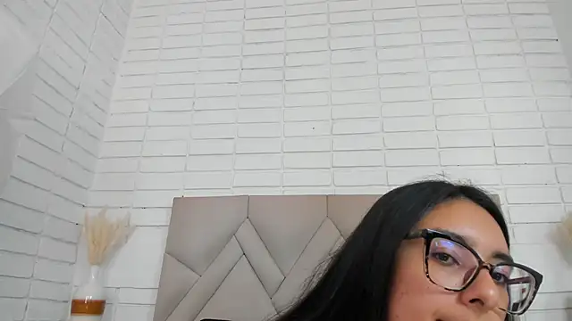 Snapshot of Isis_Osman chatting on October 28, 7:05 pm Isis Osman online show from October 28, 7:05 pm