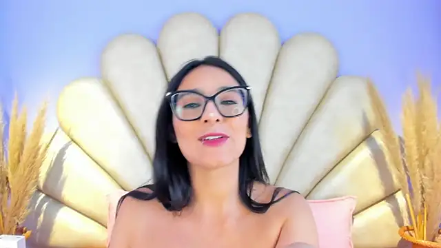 Isis Osman online show from July 7, 8:02 pm