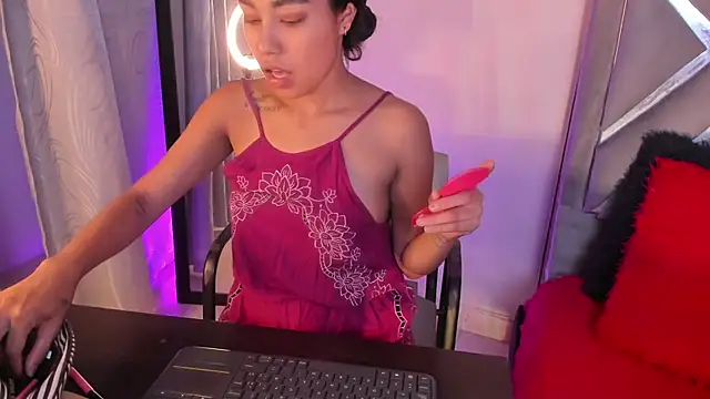 Monica lopez online show from March 6, 7:21 pm