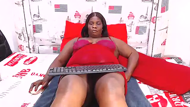 Snapshot of Honeybumsx32 chatting on October 24, 9:06 am Honeybumsx32 online show from October 24, 9:06 am