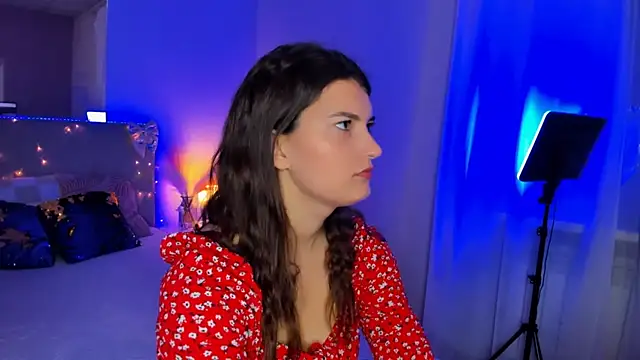 Laura Leee online show from June 12, 4:55 am