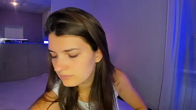 Snapshot of Laura_Leee chatting on August 3, 4:55 am Laura Leee online show from August 3, 4:55 am