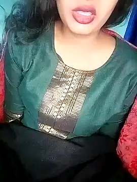 Miss-Siyaa online show from December 15, 1:11 pm