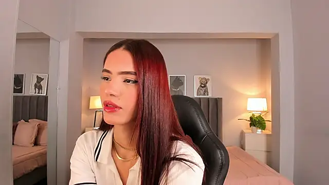 Madie  collins online show from March 5, 10:55 am