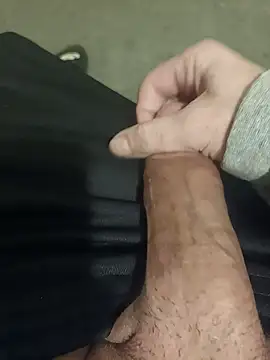 Snapshot of casper0303 chatting on February 4, 10:13 pm casper0303 online show from February 4, 10:13 pm