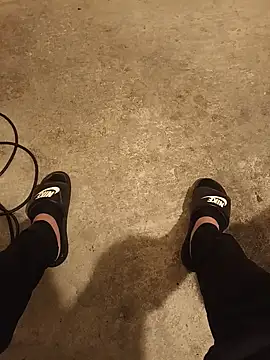 Snapshot of casper0303 chatting on March 20, 7:04 pm casper0303 online show from March 20, 7:04 pm