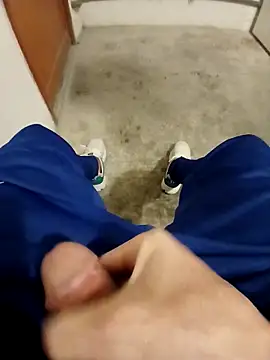 casper0303 online show from December 21, 10:33 am