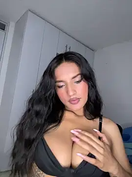 Dulceeany online show from December 4, 3:59 am