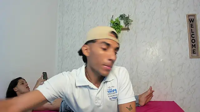 Snapshot of jony_honey chatting on June 9, 11:44 am jony honey online show from June 9, 11:44 am