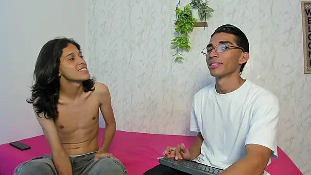 Snapshot of jony_honey chatting on June 10, 11:53 am jony honey online show from June 10, 11:53 am