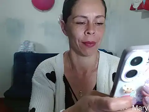 Snapshot of Marilyn_xxxx chatting on May 5, 6:38 pm Marilyn xxxx online show from May 5, 6:38 pm