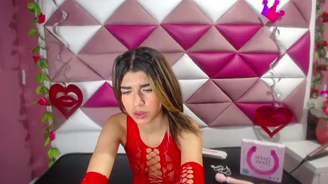 Snapshot of NahomiConnor_ chatting on January 17, 6:54 pm NahomiConnor online show from January 17, 6:54 pm