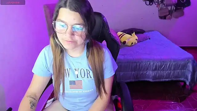 Snapshot of Sabrina_Hall_ chatting on December 31, 3:23 am Sabrina Hall online show from December 31, 3:23 am