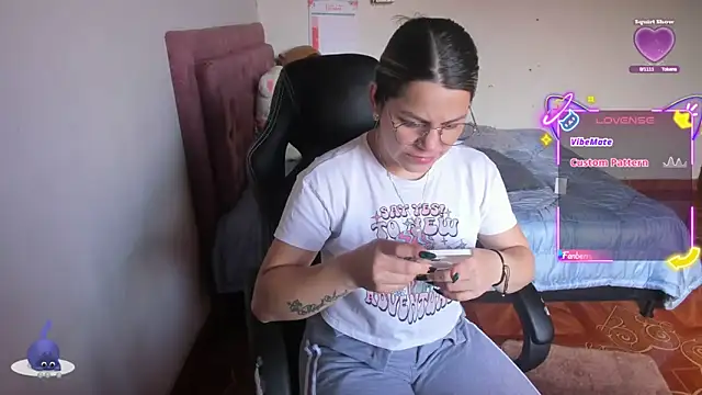 Snapshot of Sabrina_Hall_ chatting on October 15, 8:53 pm Sabrina Hall online show from October 15, 8:53 pm