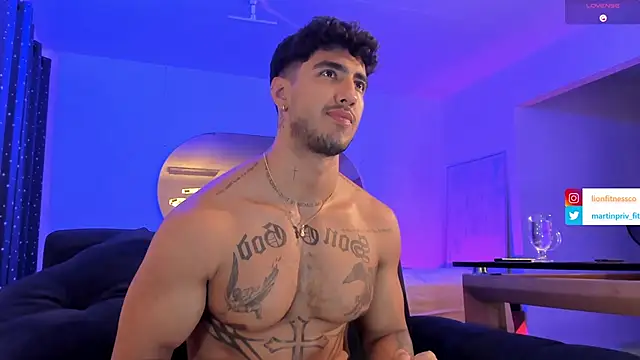 Snapshot of JACOB_MARTINS chatting on February 16, 4:20 am JACOB MARTINS online show from February 16, 4:20 am