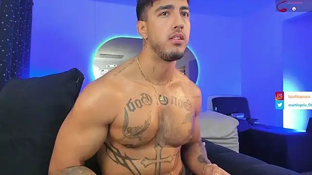 Snapshot of JACOB_MARTINS chatting on March 11, 5:27 am JACOB MARTINS online show from March 11, 5:27 am