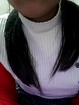 Snapshot of Riyu_05 chatting on January 10, 11:33 am Riyu 05 online show from January 10, 11:33 am