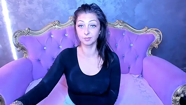 Snapshot of DivinSandra chatting on September 26, 6:06 am DivinSandra online show from September 26, 6:06 am