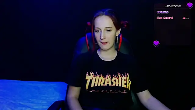 Snapshot of AgathaNoxe chatting on December 9, 10:20 pm AgathaNoxe online show from December 9, 10:20 pm