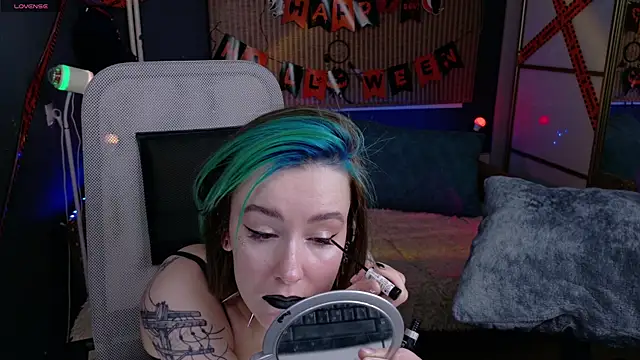 Snapshot of Cumpotik_Eve chatting on November 22, 1:59 am Cumpotik Eve online show from November 22, 1:59 am