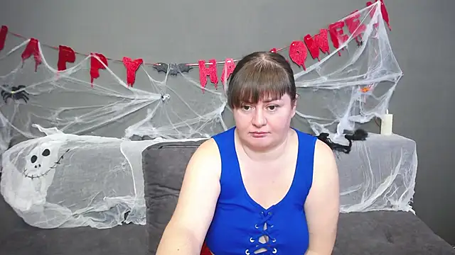 ZannaDreil online show from October 26, 6:19 am