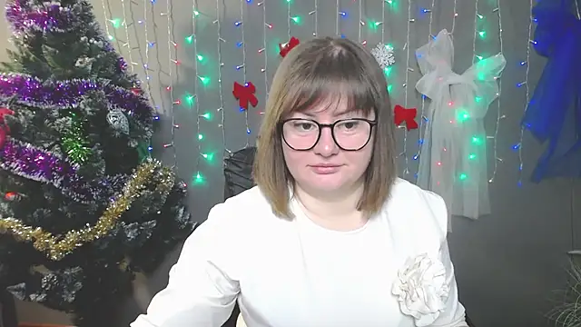 ZannaDreil online show from December 14, 7:07 pm