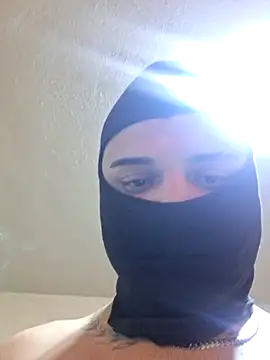 SINUECASTILLO online show from March 15, 3:07 pm