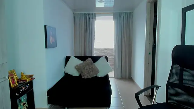 SamirHazard97 online show from January 10, 8:54 pm