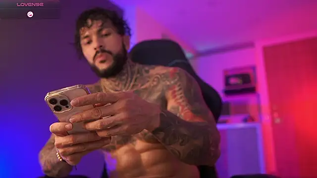 Snapshot of mariano_costa chatting on November 3, 2:35 am mariano costa online show from November 3, 2:35 am