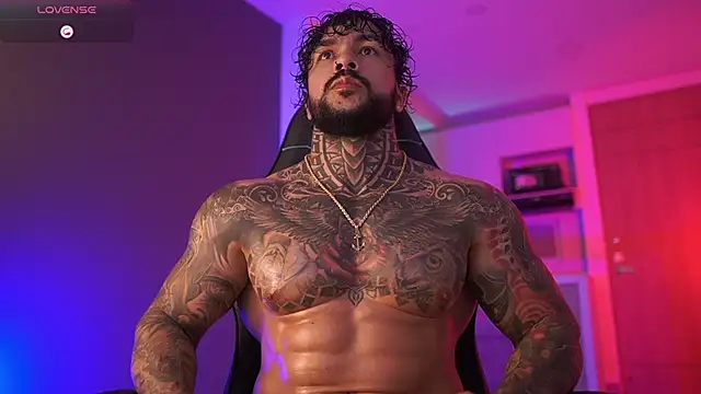 Snapshot of mariano_costa chatting on December 14, 2:28 am mariano costa online show from December 14, 2:28 am