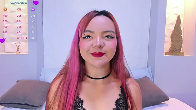 EmilyRouss  online show from February 25, 7:03 pm