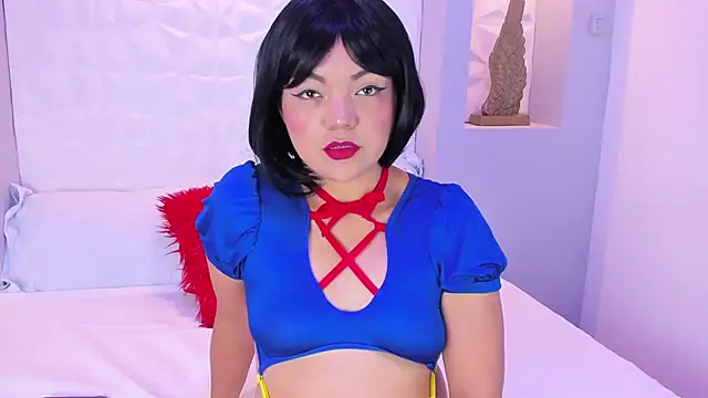 EmilyRouss  online show from October 1, 7:20 pm