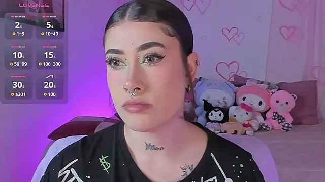 melody suarez online show from November 22, 10:53 pm