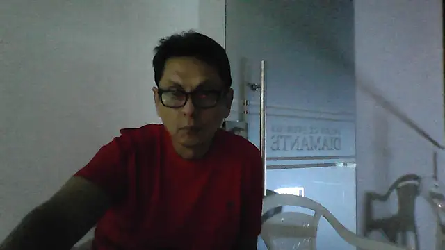 Snapshot of MarcusKelvin chatting on May 9, 4:28 am MarcusKelvin online show from May 9, 4:28 am