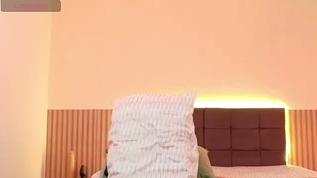 Snapshot of DIOSA-HOT chatting on November 11, 8:36 am DIOSA-HOT online show from November 11, 8:36 am