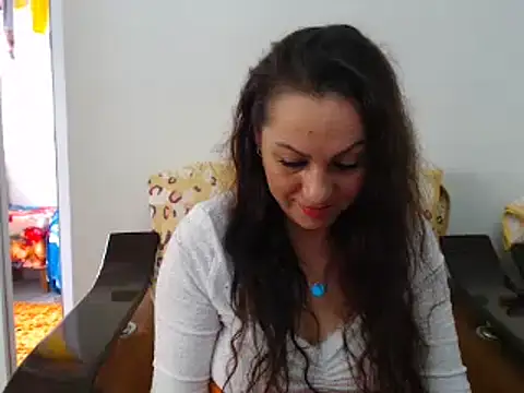 MissElla online show from March 3, 6:37 am