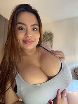 Snapshot of valeria2019hot chatting on June 17, 11:23 am valeria2019hot online show from June 17, 11:23 am