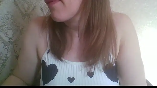 Snapshot of Sladkiegubki chatting on March 10, 7:46 am Sladkiegubki online show from March 10, 7:46 am