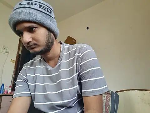 Jonrobinso online show from November 30, 5:33 am