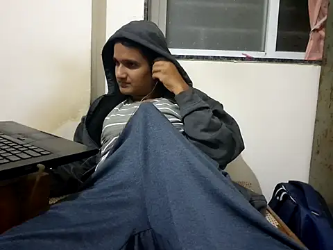 Snapshot of Jonrobinso chatting on January 5, 5:27 pm Jonrobinso online show from January 5, 5:27 pm