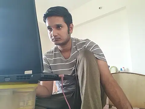 Snapshot of Jonrobinso chatting on June 7, 4:49 am Jonrobinso online show from June 7, 4:49 am