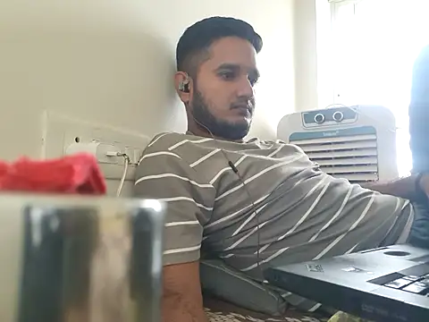 Jonrobinso online show from June 22, 4:42 am