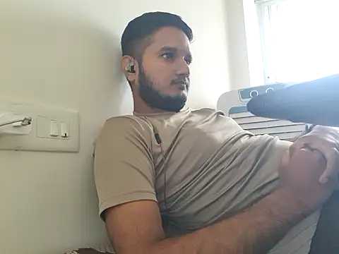 Jonrobinso online show from June 29, 4:19 am