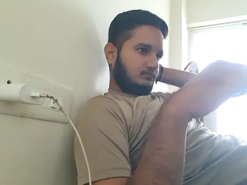 Jonrobinso online show from July 15, 3:56 am