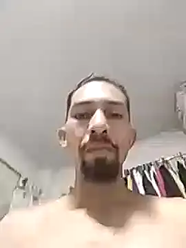 Snapshot of Emilio2034 chatting on February 21, 2:17 am Emilio2034 online show from February 21, 2:17 am