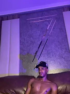 AaronCruz  online show from March 21, 2:07 am