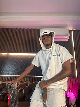 AaronCruz  online show from March 13, 2:45 pm