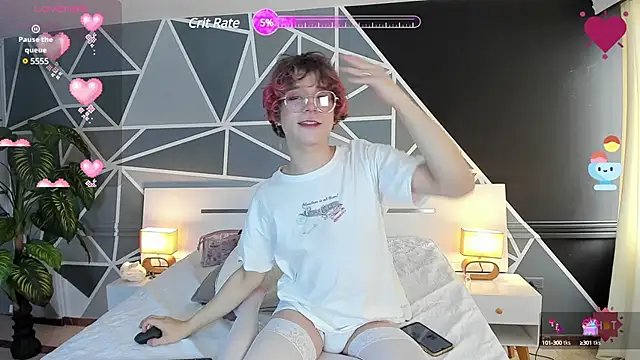 Snapshot of Max_lover1 chatting on February 24, 8:36 pm Max lover1 online show from February 24, 8:36 pm